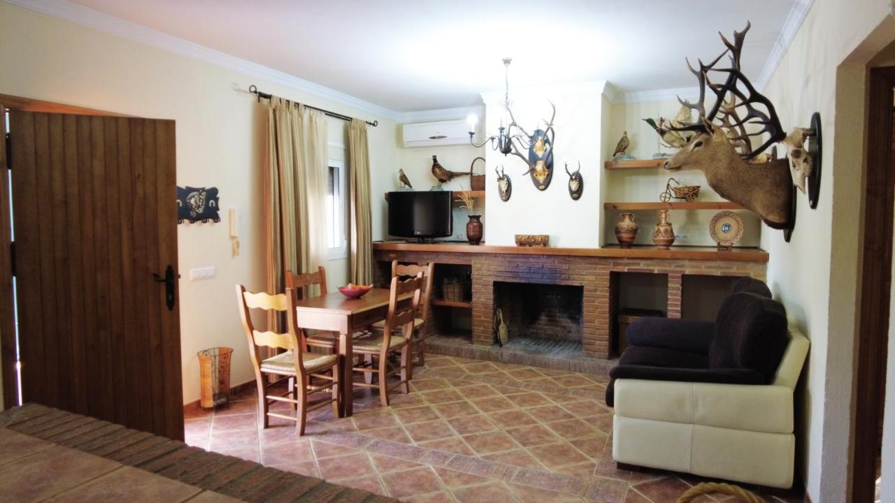 Villa Dalia Malcocinado  ภายนอก รูปภาพ