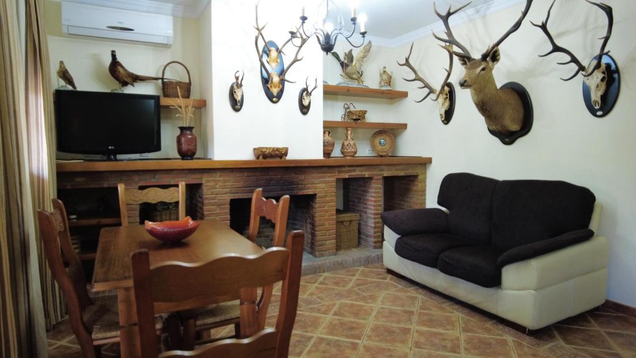 Villa Dalia Malcocinado  ภายนอก รูปภาพ
