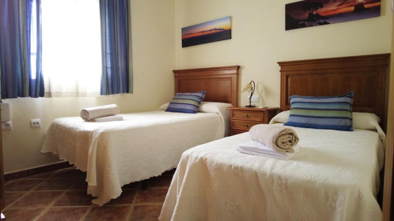 Villa Dalia Malcocinado  ภายนอก รูปภาพ