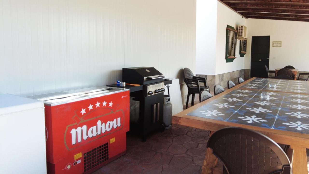 Villa Dalia Malcocinado  ภายนอก รูปภาพ