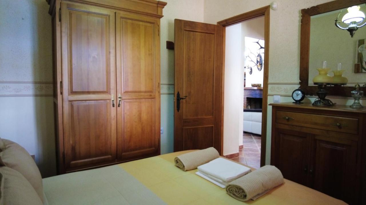 Villa Dalia Malcocinado  ภายนอก รูปภาพ