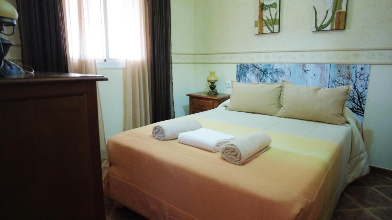 Villa Dalia Malcocinado  ภายนอก รูปภาพ